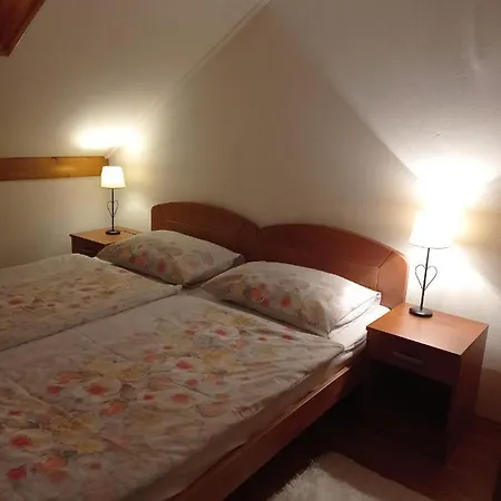 Apartment Drago Kremenjas *